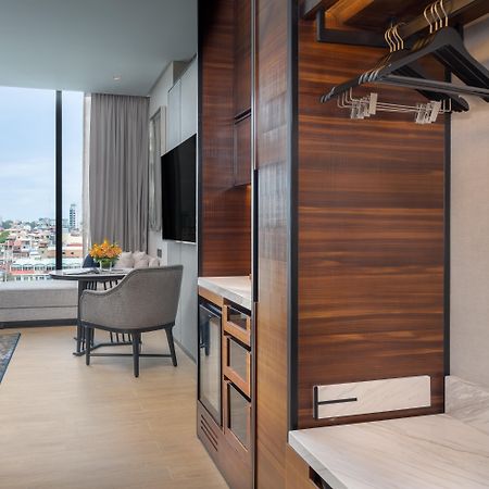 Hyatt Regency Phnom Penh Ξενοδοχείο Εξωτερικό φωτογραφία