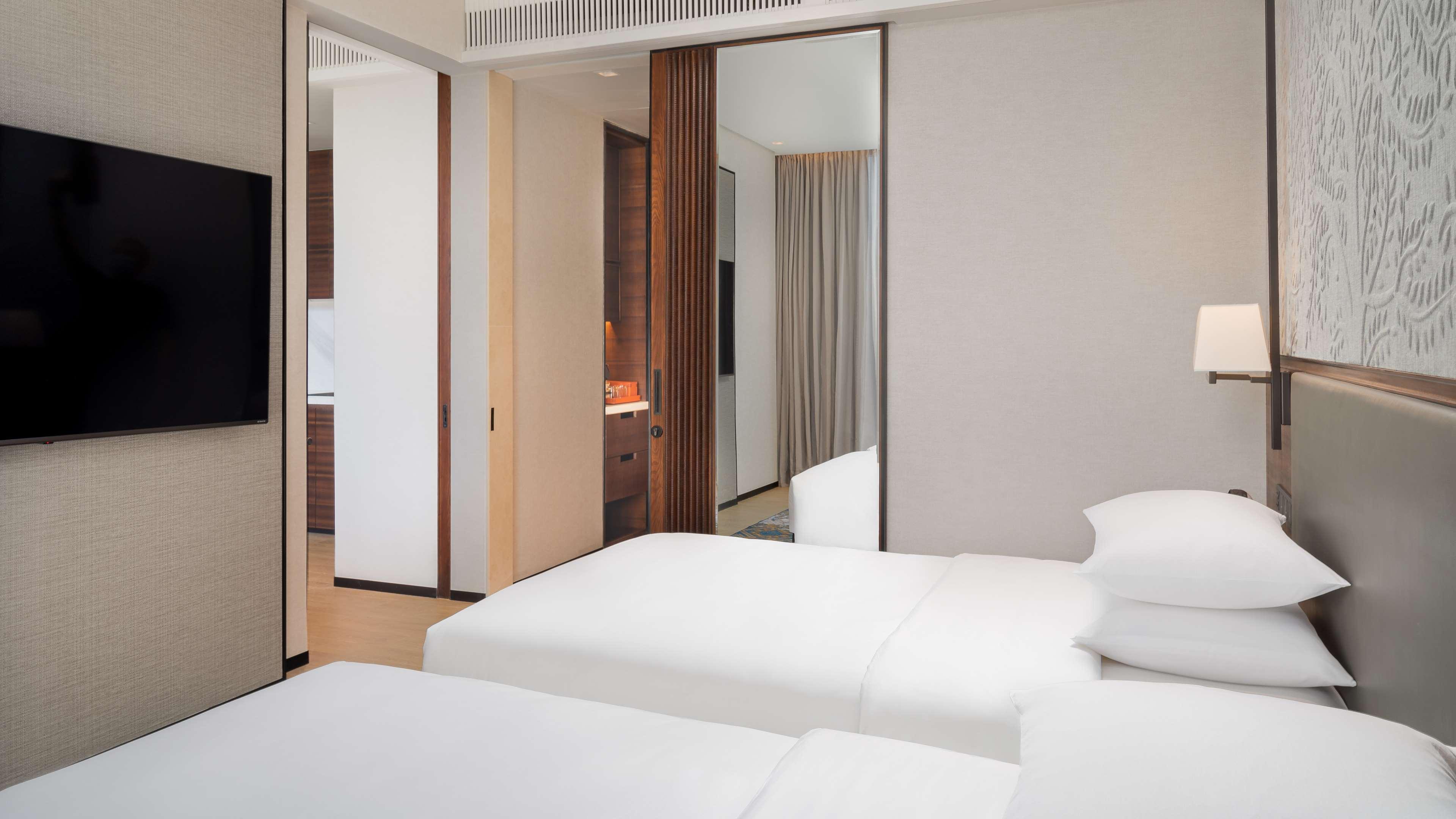 Hyatt Regency Phnom Penh Ξενοδοχείο Εξωτερικό φωτογραφία